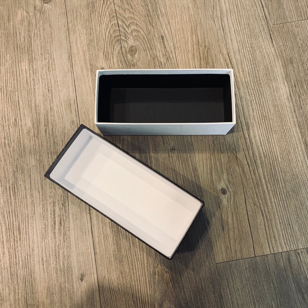 Chanel Box - Picture 2 of 3